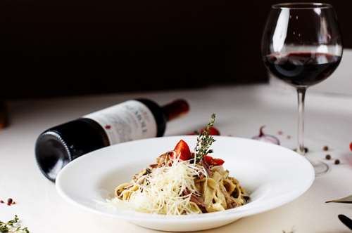 Πάστα και κρασί: μια σχέση αγάπης
