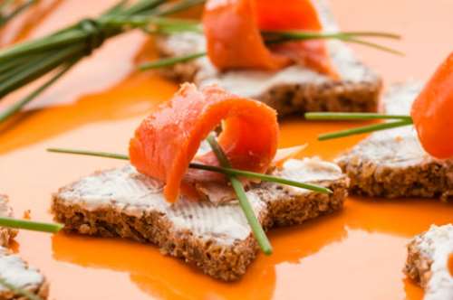 Μπουκιές και τράπουλες