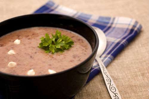 Σούπα βελουτέ με φασόλια και κρεμμύδια