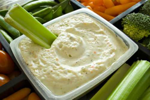 Σαλάτες-dip με φρέσκα τυριά