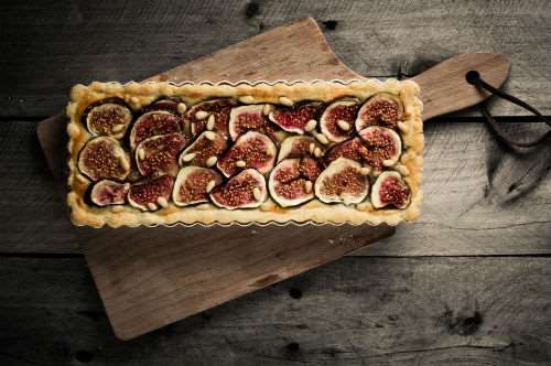 Τάρτα με σύκα, φέτα και μαστίχα