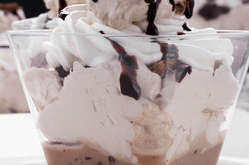 Τράϊφλ με αμύγδαλα και σοκολάτα