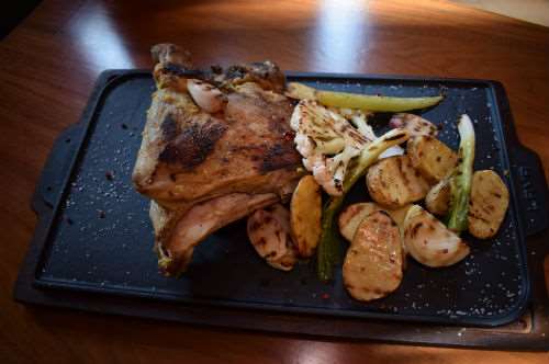 Αρνάκι μαριναρισμένο στη γάστρα (των Μανώλη Γαρνέλη, Θανάση Βασίλαινα)