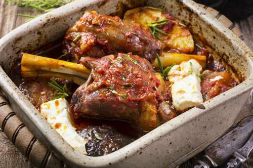 Προβατίνα: από τ’ αλώνια στα σαλόνια