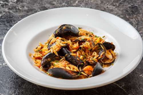 Κριθαρότο μυδιών (του Βάιου Παπαλάμπρου)