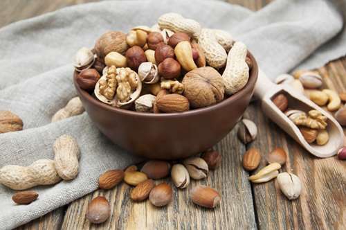 Εσύ πόσους ξηρούς καρπούς τρως την ημέρα;