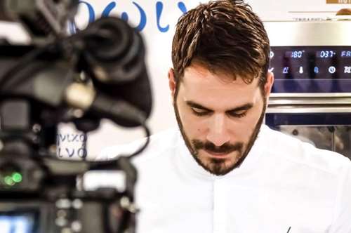 Ο Μιχάλης Μάρθας και η κουζίνα που αγαπάει τη φύση