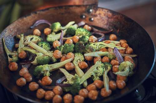 Μπρόκολο με Ρεβίθια