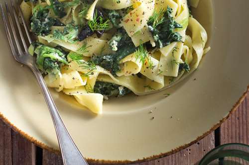 Παπαρδέλες με Σπανάκι, Ελιές και Φέτα