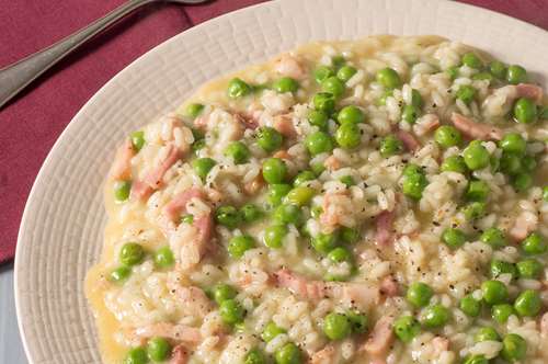 Ριζότο με Αρακά και Καπνιστό Χοιρινό