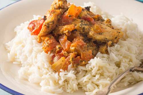 Κοτόπουλο με Γιαούρτι και Σαφράν