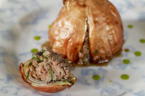 Γεμιστά Κρεμμύδια με Κιμά