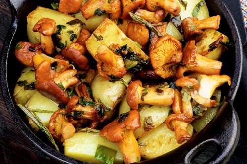 Πατάτες στο Φούρνο με Μανιτάρια και Λαχανικά