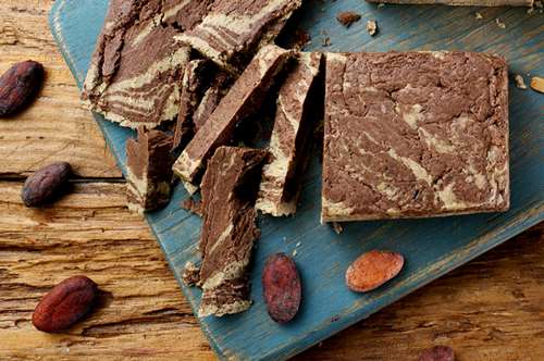 Χαλβάς-Σοκολάτα, με Μανταρίνι και Αμύγδαλα