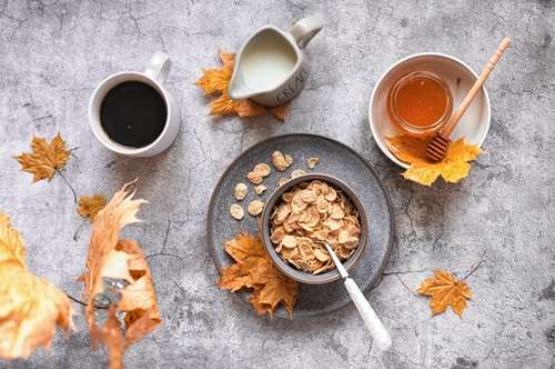 Φθινοπωρινά πρωινά: Θρεπτικές συνταγές με αρώματα και γεύσεις της εποχής