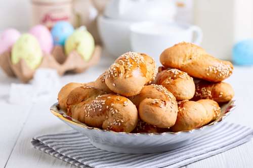 Πασχαλινά κουλουράκια: Άρωμα παράδοσης και αγάπης