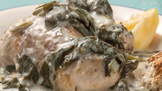 Αρνάκι Φρικασέ με Αμπελόφυλλα