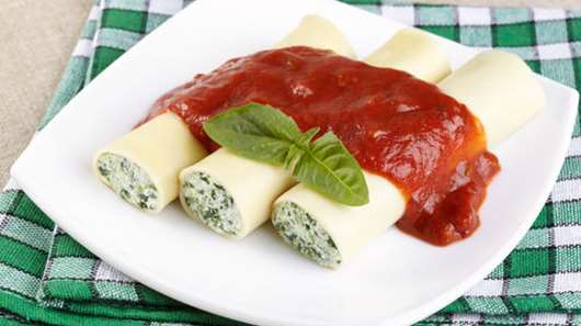Kανελόνια με σπανάκι και φρέσκα τυριά