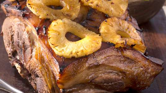 Χοιρινό Μπούτι με Ανανά