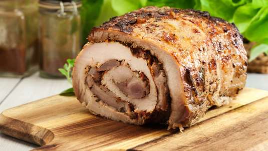 Χοιρινό Ρολό με Κληματόφυλλα