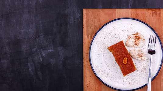 Αφράτο και Σιροπιαστό Γλυκάκι