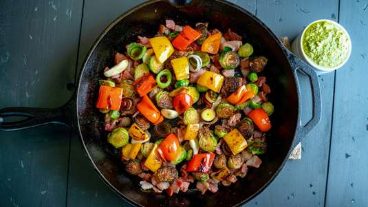 Χοιρινό Πρασοσέλινο με Ντομάτα