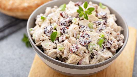 Κοτοσαλάτα Μεθυσµένη