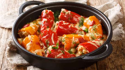 Πιπεριές με Ντοματίνια και Φέτα στο Φούρνο