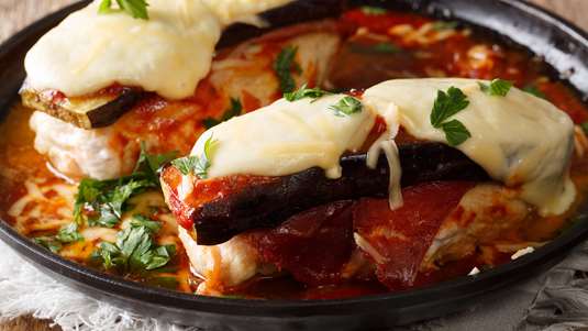 Κοτόπουλο Μελιτζανάτο με Κατίκι