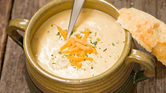Βελουτέ Πατατόσουπα με Γιαούρτι