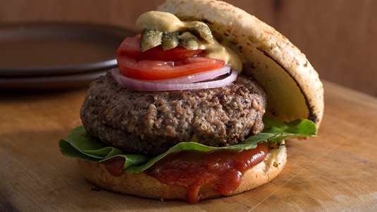 Burger με Μοσχαρίσιο Κιμά