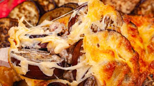 Μουσακάς Ρολό με Κρούστα