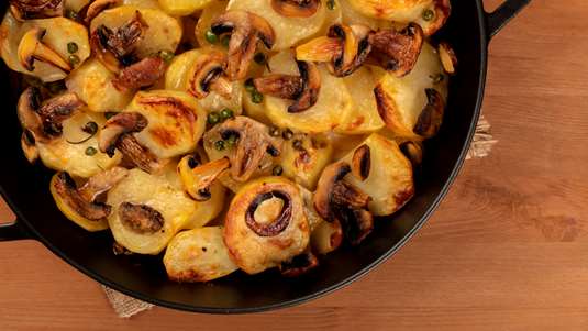 Πατάτες με Μανιτάρια και Τυρί