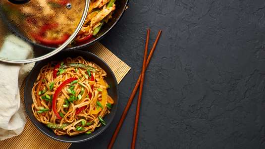 Πιπεριές με Miso και Νουντλς