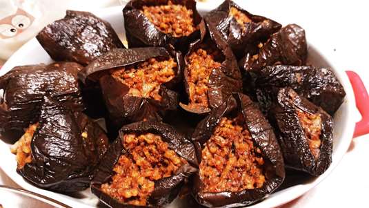 Ντολμαδάκια με Μελιτζάνα στο Φούρνο