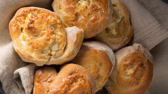 Αφράτο Τυρόψωμο