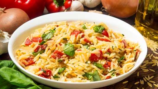 Πιπεριές με Μανέστρα