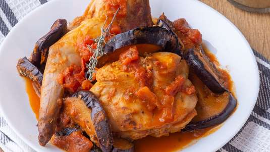 Κουνελάκι με Μελιτζάνες και Κύμινο