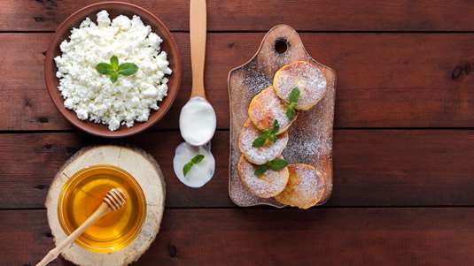 Τηγανίτες με Τυρί και Μέλι