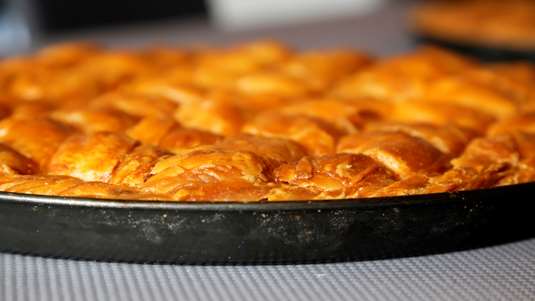 Η Αφράτη Γαλατόπιτα της Γιαγιάς