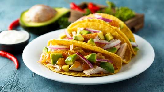 Tacos με Κοτόπουλο και Αβοκάντο