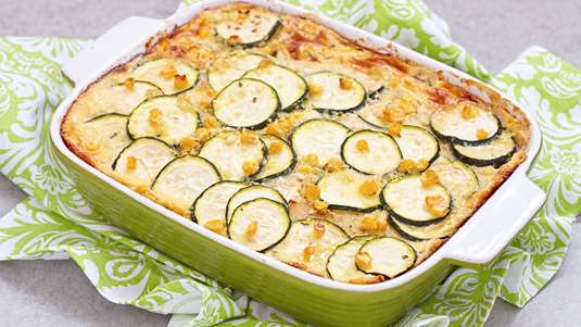 Κολοκυθοτυρόπιτα με Κολοκυθολούλουδα