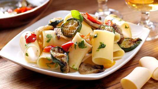 Μακαρονάκι στο Φούρνο με Μελιτζάνες