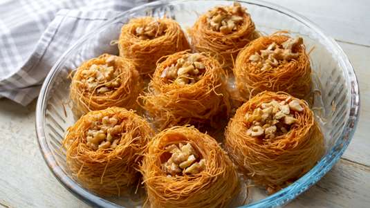 Κανταΐφι Παραδοσιακό µε Καρύδια