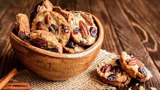 Βουτήματα με Ξηρούς Καρπούς