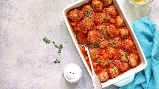 Στιφάδο με Κεφτέδες