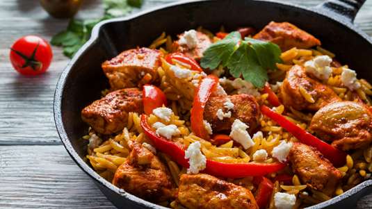 Χοιρινές Μπριζόλες με Κριθαράκι