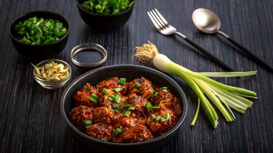 Κουνουπιδοκεφτέδες με Σάλτσα Γιαουρτιού