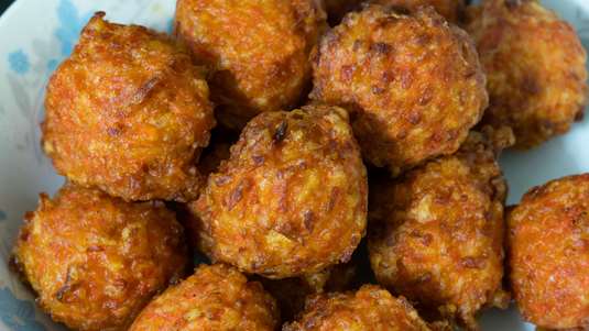 Κεφτεδάκια με Ψωμί