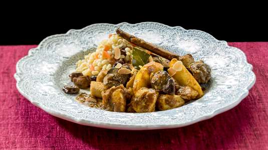 Πολίτικα Γιορτινά Φιρίκια